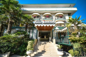 Гостиница Hotel Janeiro  Каорле